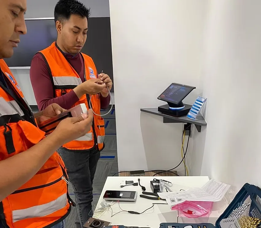 Especialista en redes y cableado estructurado